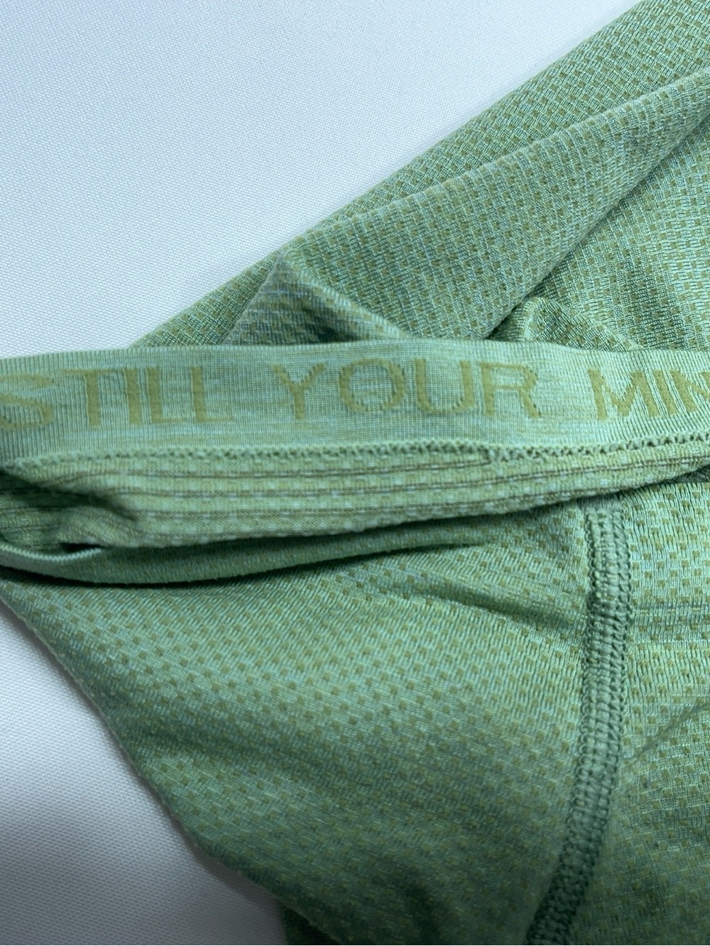 Lululemon Shirt Mens Size XXL Green Movement Is Medicine Athletic Tee - Picture 13 of 14
